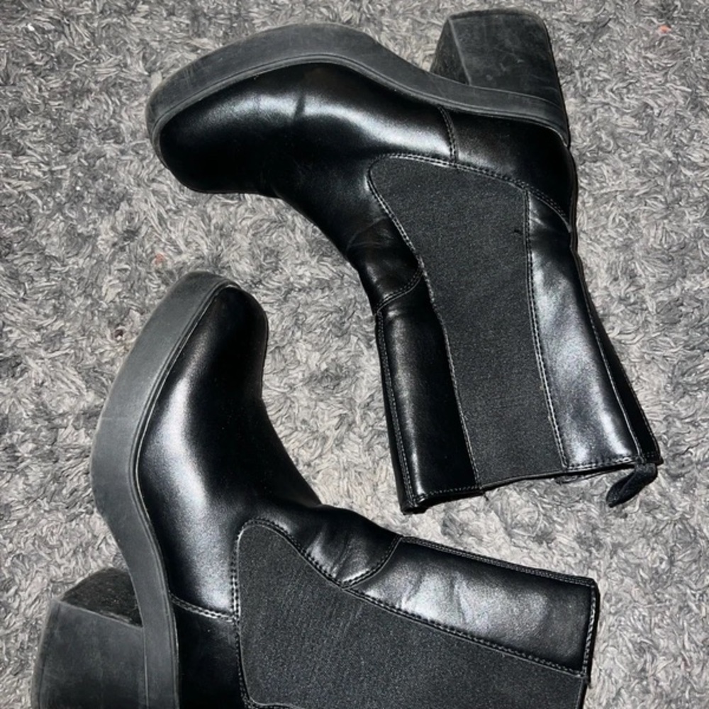 Boohoo Black Heeled Boots for Women